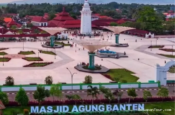 Cara Menjelajahi Sejarah Masjid Agung Banten di Banten Lama